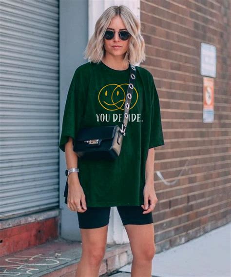 oversized t shirt women style.